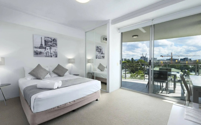 Allegro Apartments