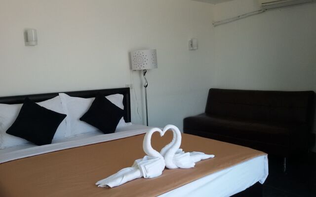 Aenguy Sabey Chiangkhan Homestay