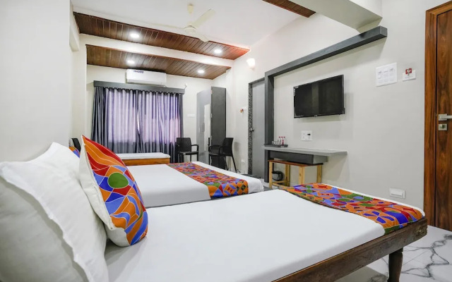 Fabhotel Priya Lodging