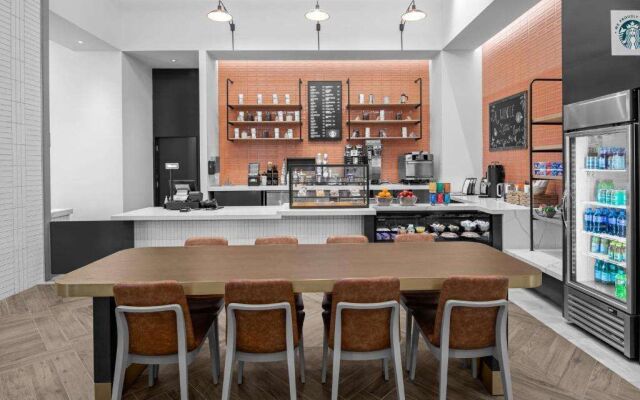 Delta Hotels by Marriott Santa Clara