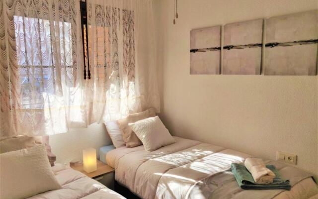 Cosy Bungalow Near Beach