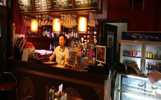 Happy Dragon.Saga Youth Hostel