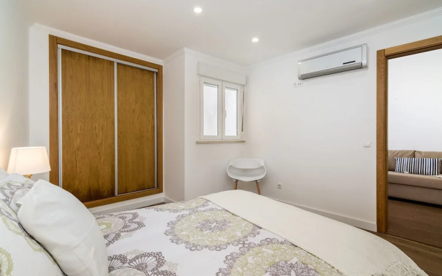 Alfama Blue By Lu Holidays