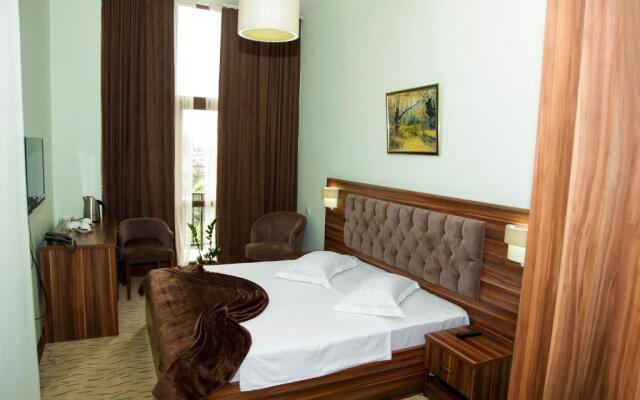 Hotel Grand