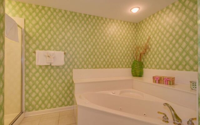 Margate Tower 2401 4br 3 Ba Direct Oceanfront 4 Bedroom Condo by RedAwning