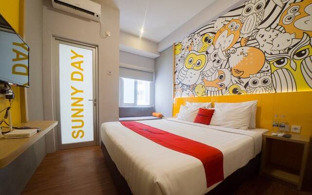 RedDoorz Apartment near Golden City Mall