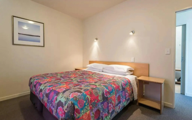 Parkside Motel