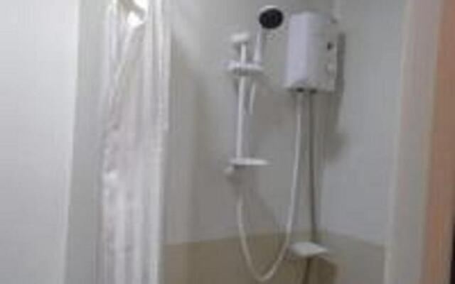 Trees Residences by Jhoms 1BR with Balcony WiFi Netflix