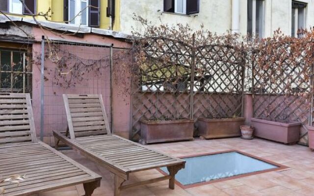 Monti Secret Garden Apartment