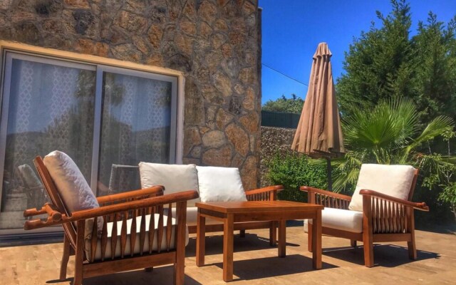 Gorgeous House With Shared Pool in Bodrum