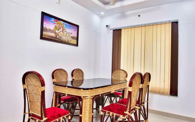Rams Guest House Near Kims Hospital