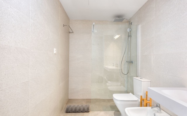 Solaga - Merced Suites