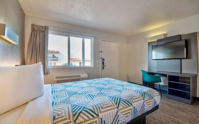 Motel 6 Santa Fe