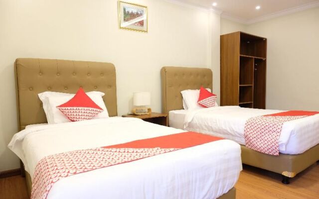 Oyo 740 Joyful Hotel