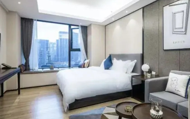 Yuyu Hotel (Zhumadian Century Plaza Tianzhongshan Avenue)