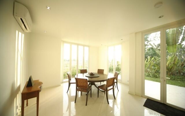 Tadarawadi Pool Villa at Phoenix Golf