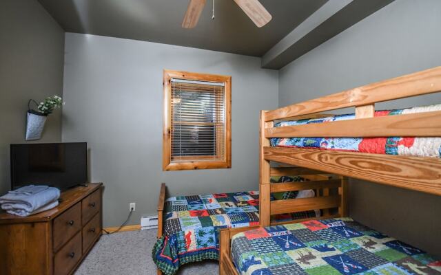 Wild Wild West 6 Bedroom House