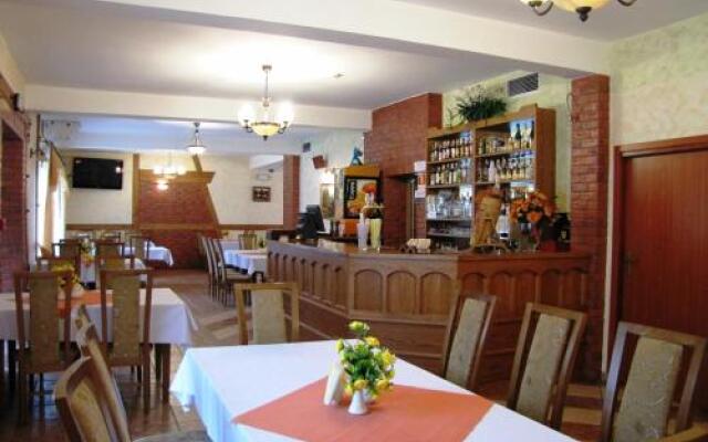 Pensjonat i Restauracja "Nowak"