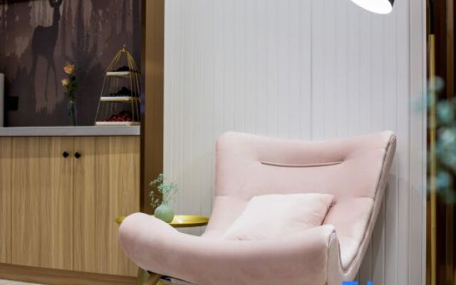 Starway Hotel (Tongliao Mingren Avenue)