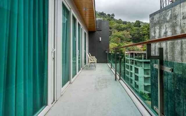 Emerald Terrace by Lofty