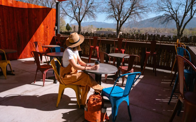Taos Valley Lodge