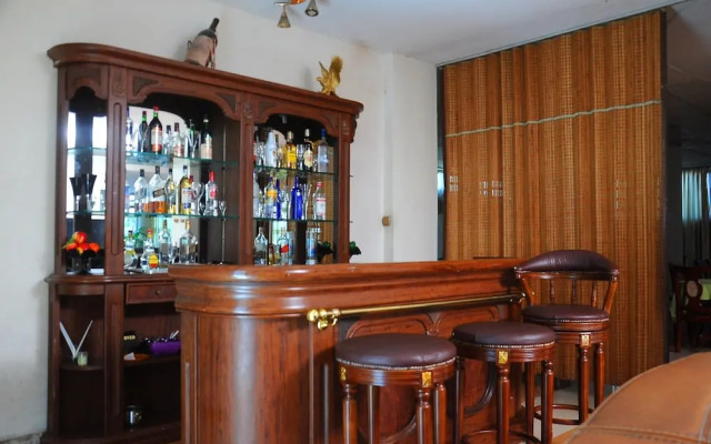 Dimitri Hotel
