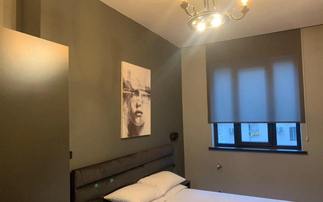 1BDB apartment in the small center