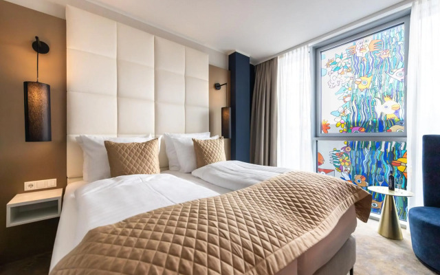 Best Western Premier Royal Blue