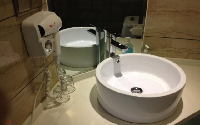 Yiwu Chu Xin Hotel