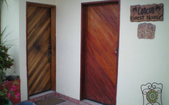 "room in B&B - Cancun Guest House 3 Near Ado bus Terminal and 25 min From/to Airport by Shuttle"