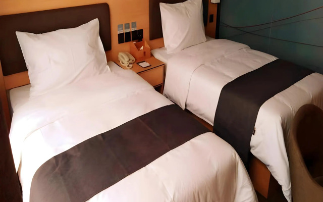 Thank Inn Plus Hotel Henan Kaifeng Tongxu county Renmin Road