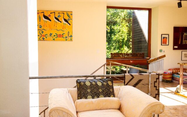 The Bel Air Treehouse