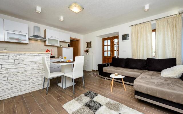 Apartment Mistral