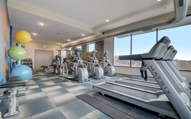 FRONTDESK Park 66 Flats Broad Ripple Indianapolis