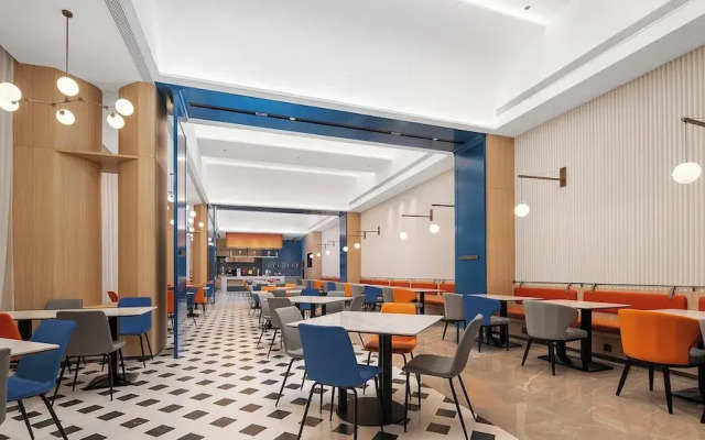 Holiday Inn Express Qingdao Hongdao Station by IHG