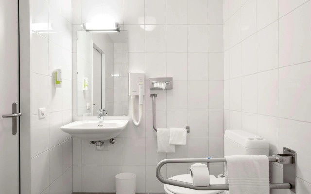 ibis Locarno