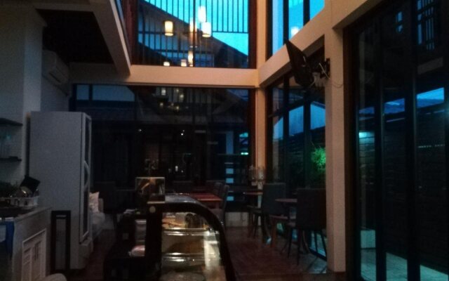 Aiims Tales Canal Boutique House
