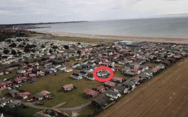 Captivating 2-bed Chalet