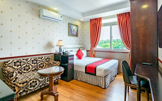 Collection O Emerald Luxury Apartment - Near SECC