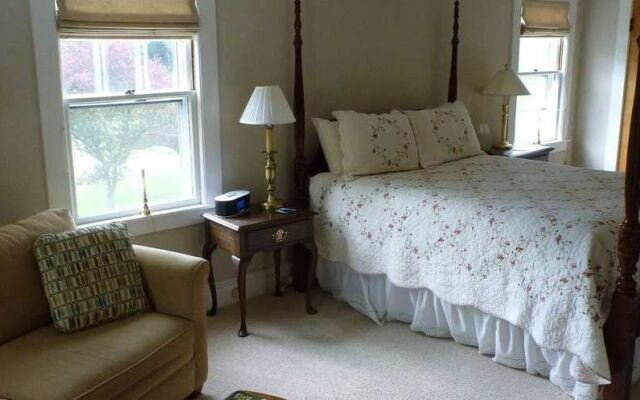 The Trumbull House Bed and Breakfast