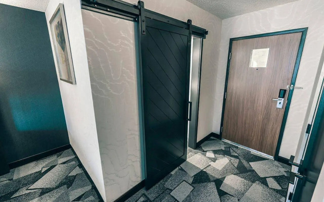 Saint Kate - The Arts Hotel