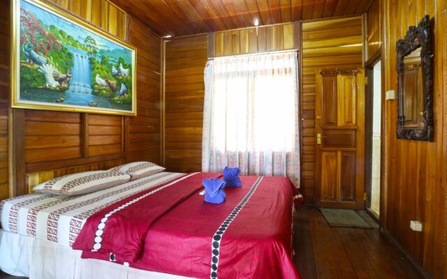 Villa Aquarius Orange Cisarua Puncak