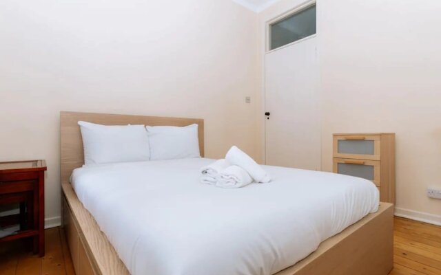 Cosy 2 Bedroom Flat in Craigleith