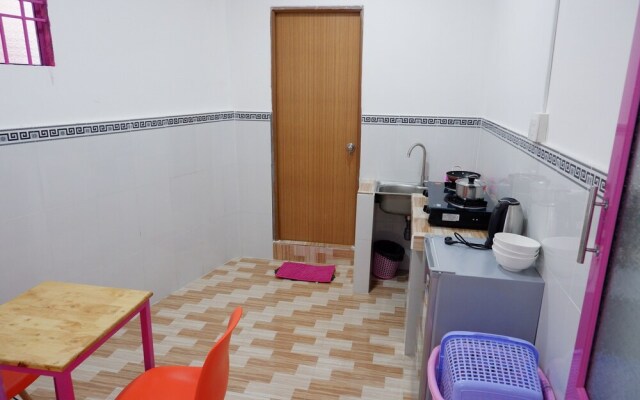 Winter Spring Homestay Center