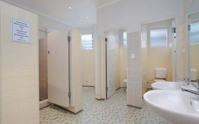 Wake Up! Byron Bay - Hostel