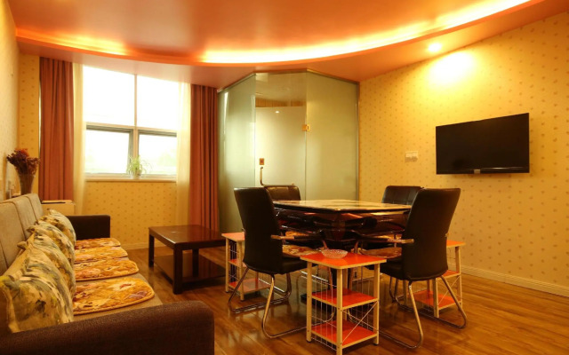 Renqiu Yueheng Business Express Hotel