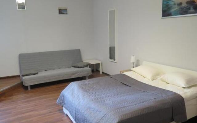 Boomerang Apartments