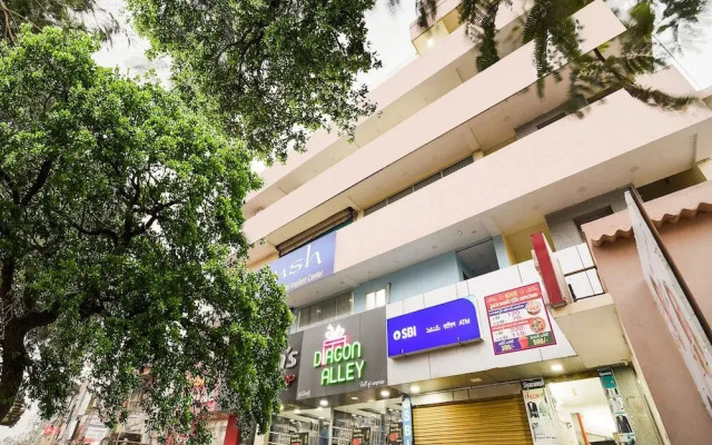 Sai Priya Residency by OYO Rooms