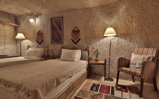 Grand Cave Suites