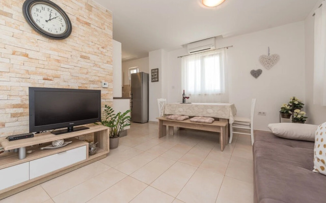 Comfortable Apartment Miriam